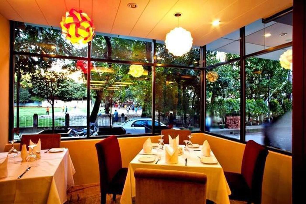 West Park Inn Dhaka Buitenkant foto