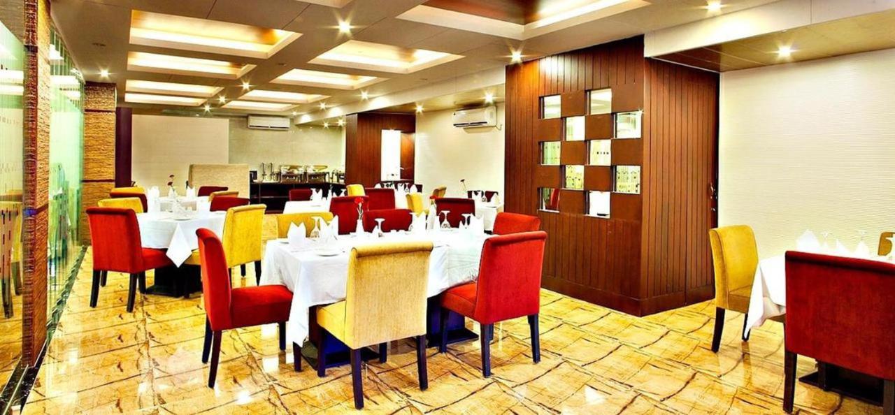 West Park Inn Dhaka Buitenkant foto