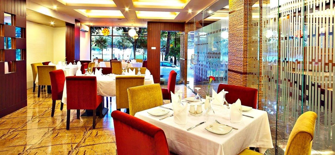 West Park Inn Dhaka Buitenkant foto